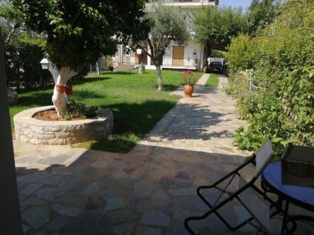 Εξοχική Κατοικία Με Κήπο Στην Άβυθο, Αιγίου Rodhodhafni Bagian luar foto